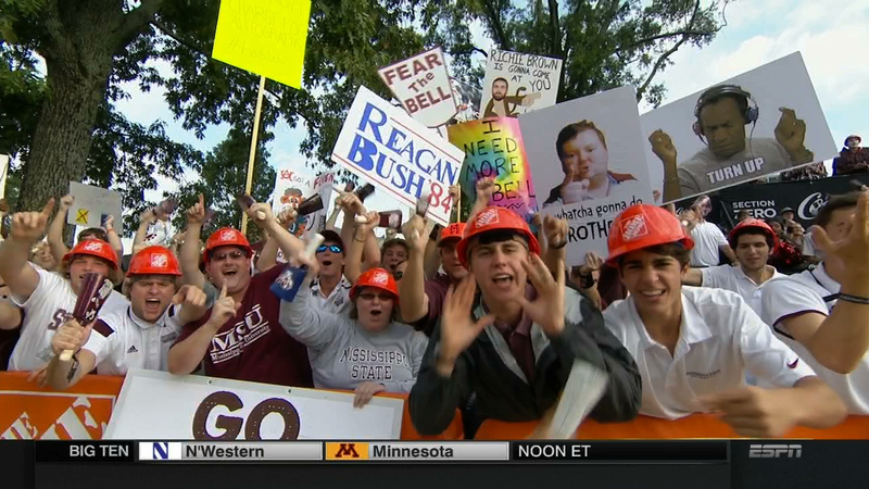 Illustration for article titled "Malzahn Eats Blue Waffles": Your College GameDay Sign Roundup